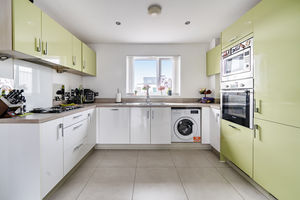 Kitchen- click for photo gallery